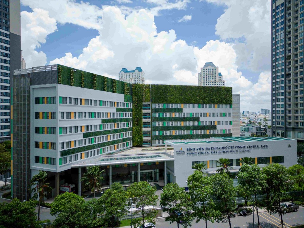 Bệnh nhân tại Việt Nam có thể chuyển tuyến đến các bệnh viện hàng đầu thuộc hệ thống Cleveland Clinic tại Hoa Kỳ.