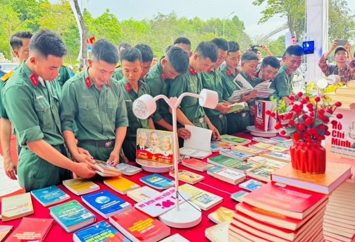 Ngày sách và Văn hóa đọc là dịp để lan tỏa tinh thần yêu sách, khơi dậy niềm đam mê đọc sách trong cộng đồng, đặc biệt là thế hệ trẻ.