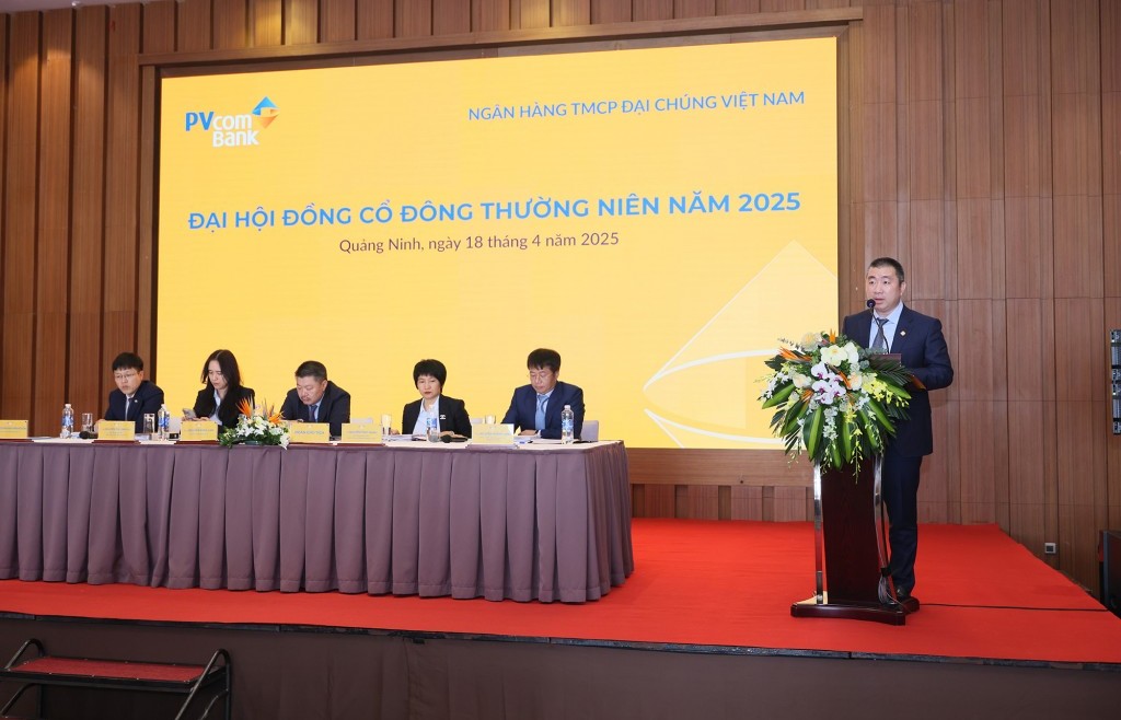 Đẩy mạnh quá trình số hóa toàn diện và quyết liệt