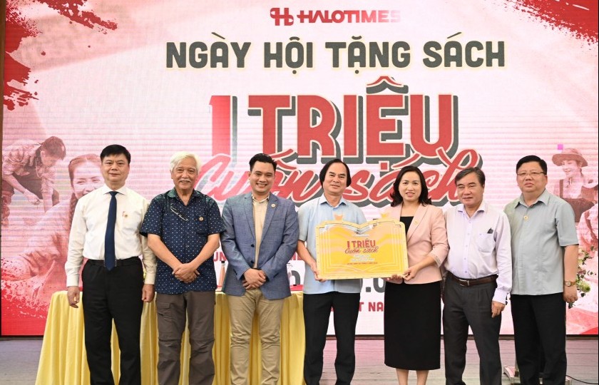Một triệu cuốn sách lan tỏa tri thức, giúp nông dân Việt làm giàu