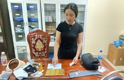 Bắt giữ đối tượng vận chuyển trái phép 4kg vàng