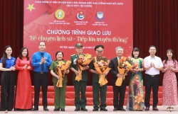 Lắng nghe nhân chứng lịch sử kể chuyện 50 năm Thống nhất đất nước
