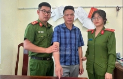 Bắt đối tượng vận chuyển vàng trái phép từ Lào về Việt Nam