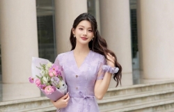 Làm mới tủ đồ công sở đón hè với gam màu dịu nhẹ