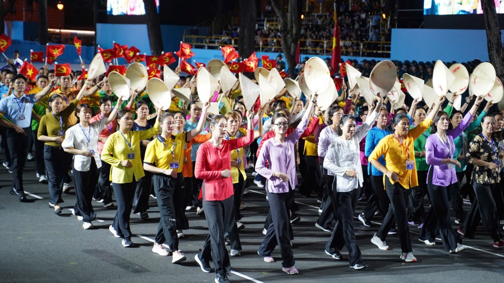 Quân đội Lào, Campuchia tham gia tổng hợp luyện diễu binh lần 2