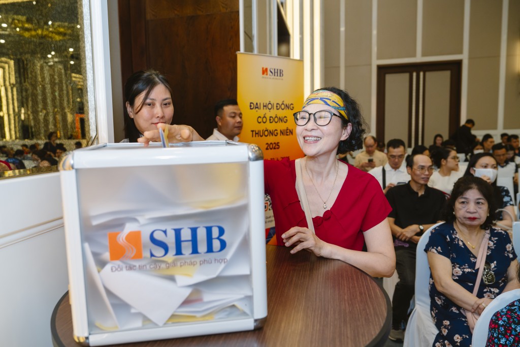Cổ đông đánh giá cao và tin tưởng vào tiềm năng phát triển của SHB