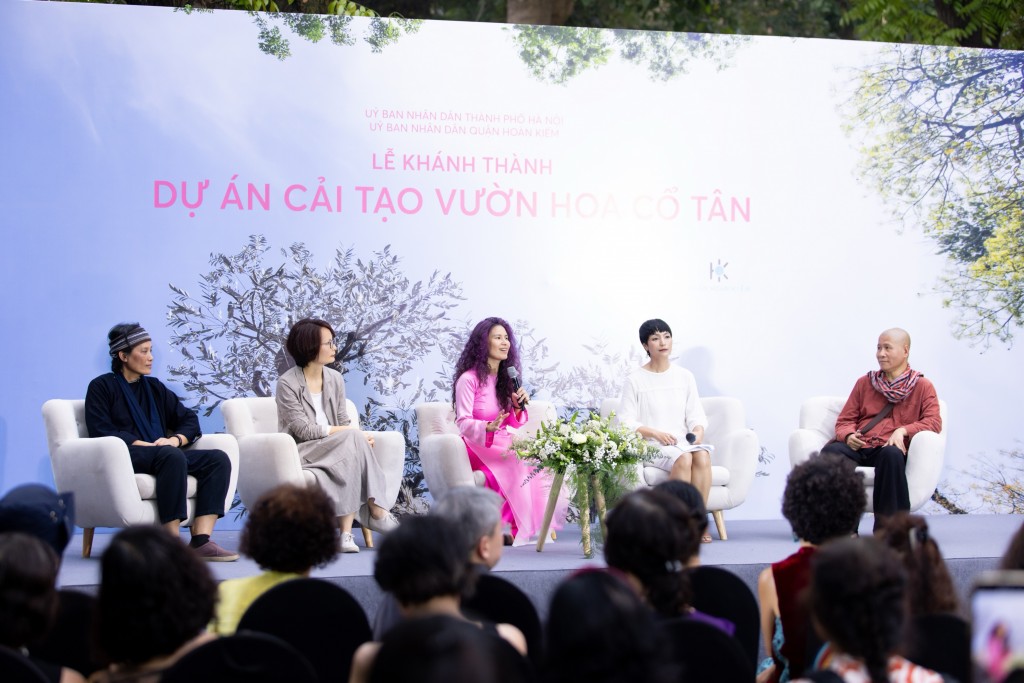 Các đại biểu cùng chia sé về ý nghĩa của tác phẩm với không gian sáng tạo của Hà Nội