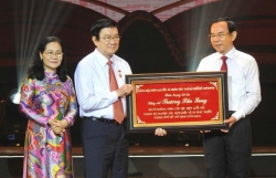 Tôn vinh gương tiêu biểu trong sự nghiệp phát triển TP Hồ Chí Minh