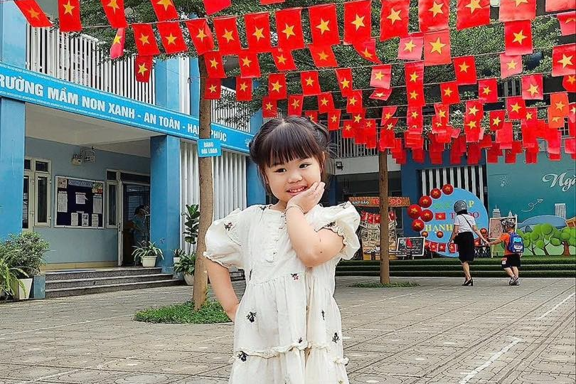 “Hòa bình đẹp lắm” phủ đỏ mạng xã hội