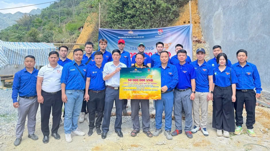 Gieo niềm thương yêu nơi địa đầu Tổ quốc Gieo niềm thương yêu nơi địa đầu Tổ quốc