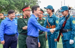 Bí thư Trung ương Đoàn thăm, động viên lực lượng diễu binh, diễu hành