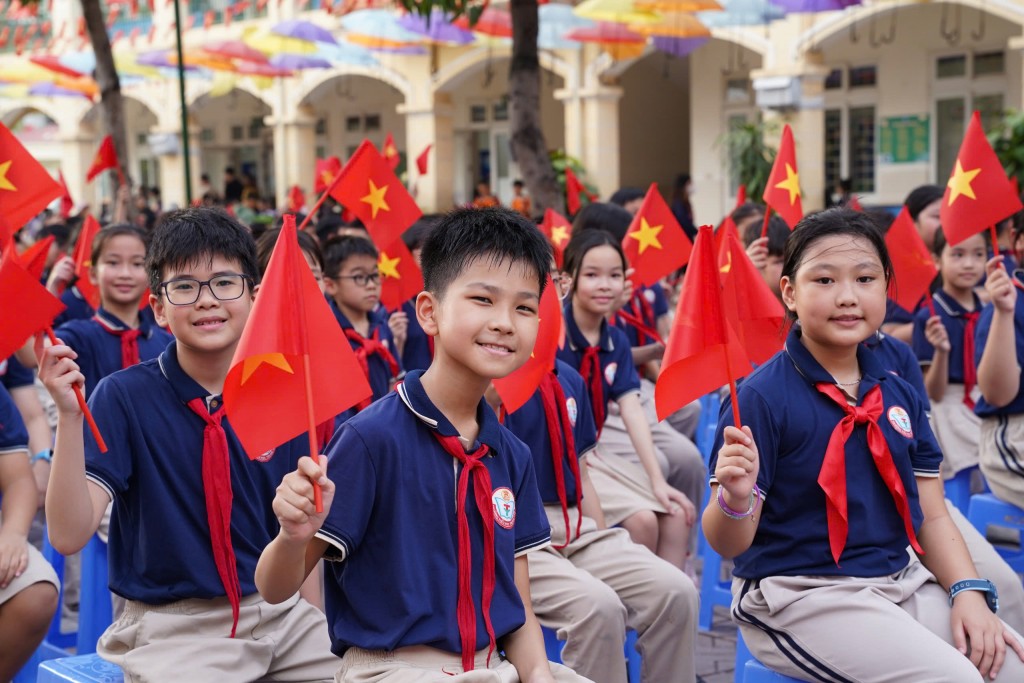 Hát Quốc ca tại địa chỉ đỏ lan tỏa mạnh mẽ tình yêu nước