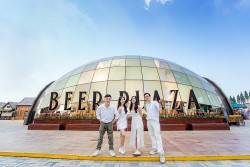 Beer Plaza của Sun World Ba Na Hills đoạt giải thiết kế xuất sắc tại VNMARK Design Award 2025