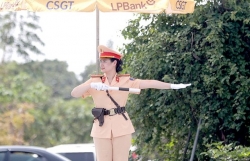 Phân luồng giao thông phục vụ Chương trình “Vang mãi khúc khải hoàn”