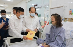 Thăm hỏi, hỗ trợ nạn nhân vụ hoả hoạn tại quận Hoàng Mai