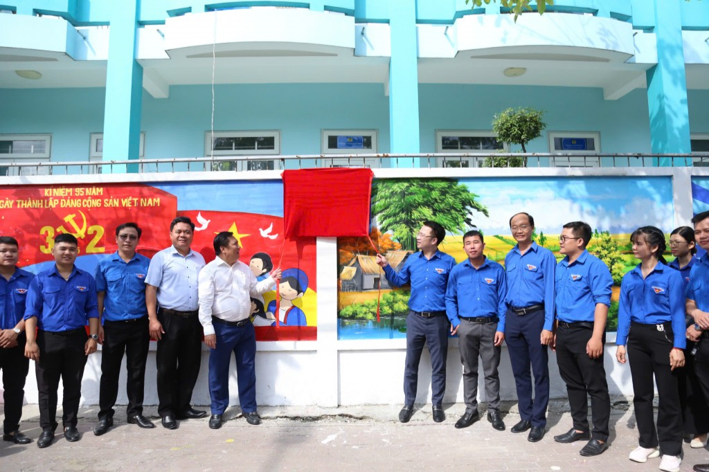 Lễ khánh thành công trình thanh niên 