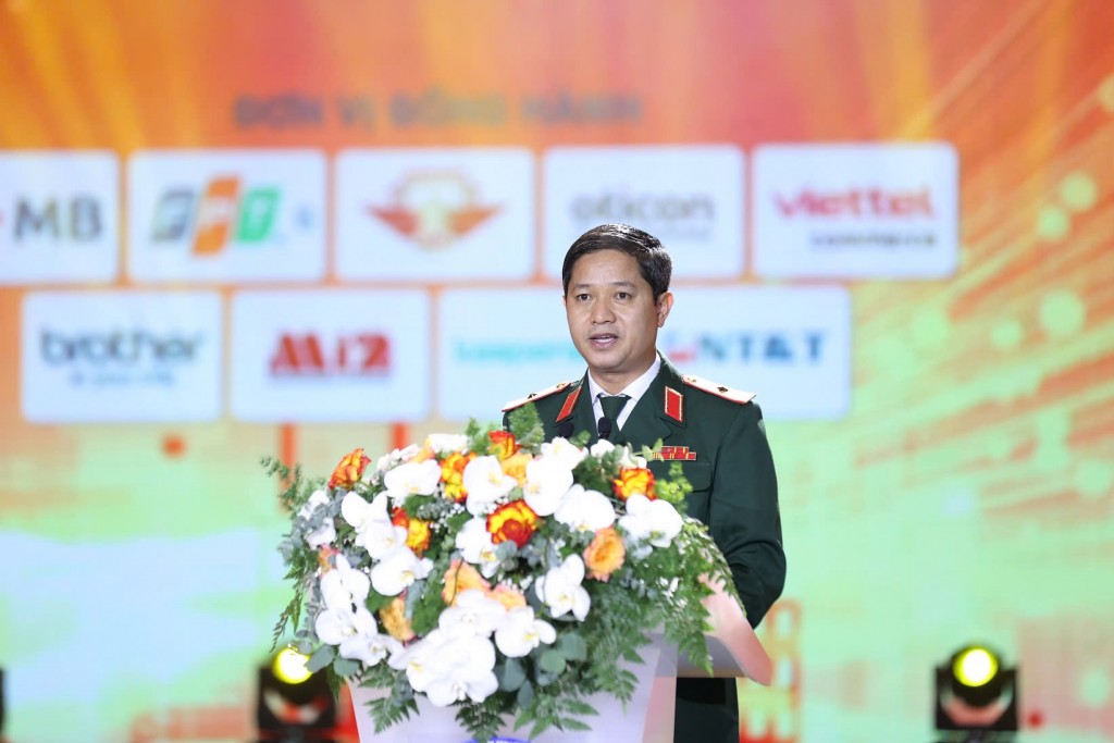 Thiếu tướng Nguyễn Hữu Hùng, Phó Trưởng ban Ban Cơ yếu Chính phủ