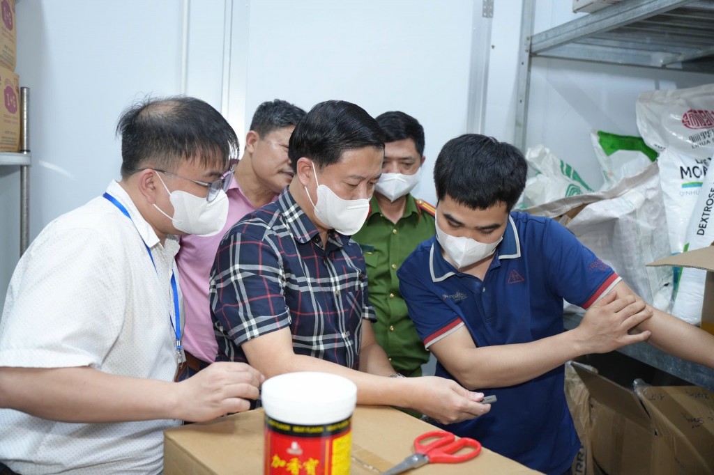 Xử phạt vi phạm hành chính 9 cơ sở kinh doanh thực phẩm