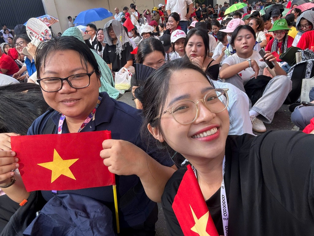 Tuổi trẻ yêu nước bằng những điều nhỏ nhất