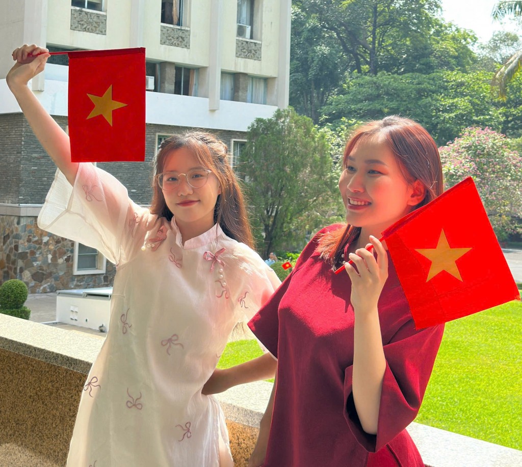 Tuổi trẻ yêu nước bằng những điều nhỏ nhất