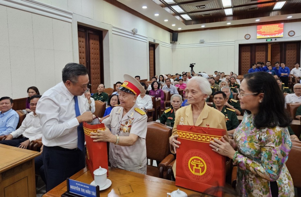 Đồng lòng gánh vác trách nhiệm to lớn trong kỷ nguyên vươn mình