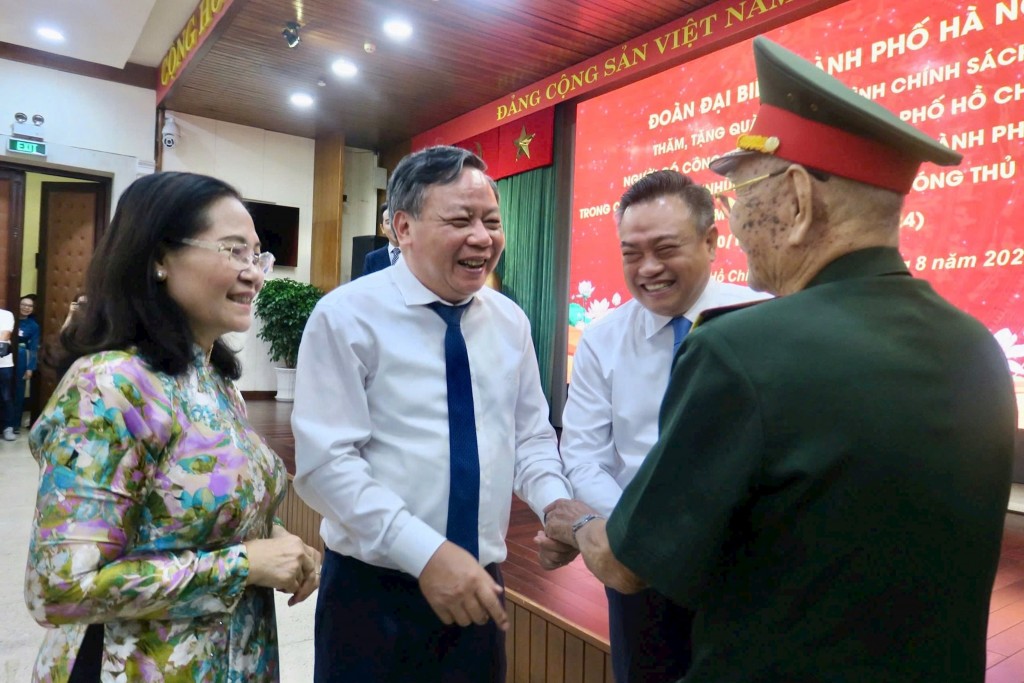 Đồng lòng gánh vác trách nhiệm to lớn trong kỷ nguyên vươn mình