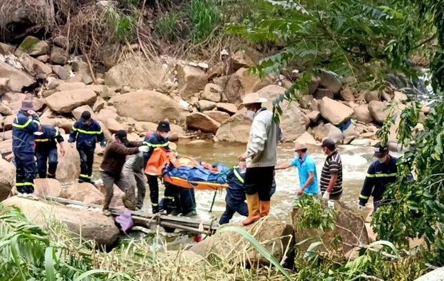Nạn nhân được tìm thấy cách vị trí gặp nạn ban đầu khoảng 6km (Ảnh CTV)