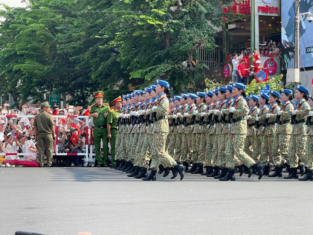 Diễu binh, diễu hành trong lòng Nhân dân...