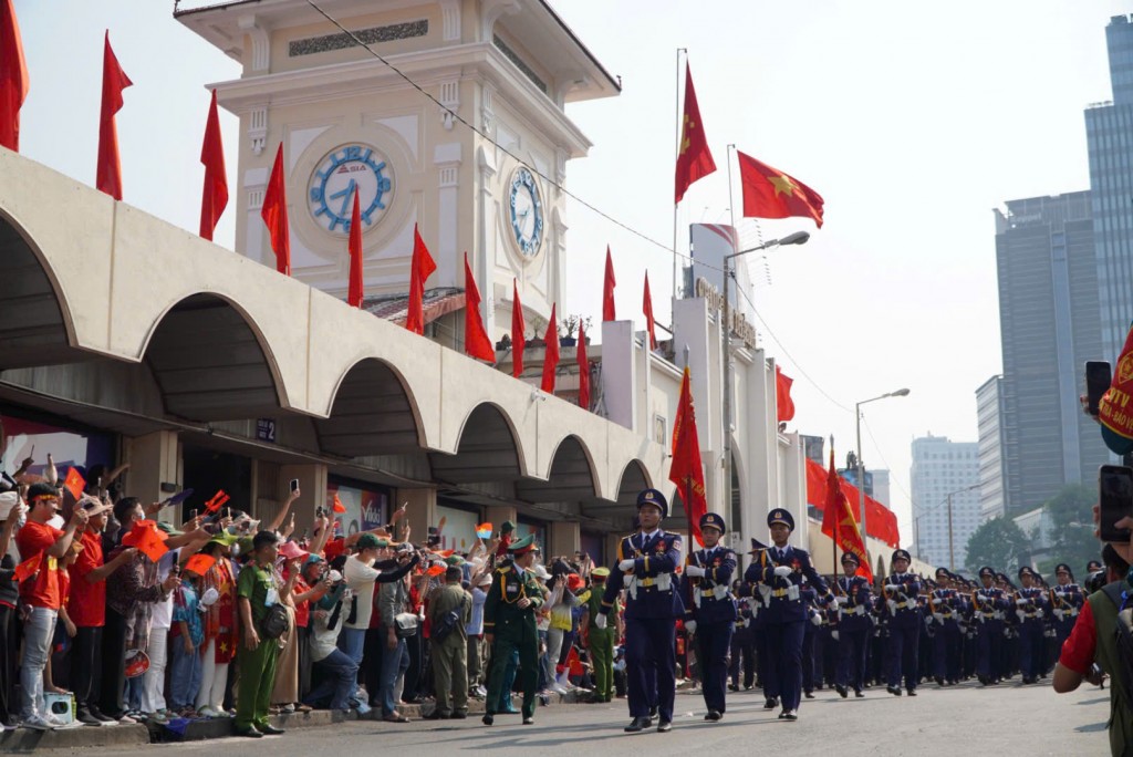Diễu binh, diễu hành trong lòng Nhân dân...