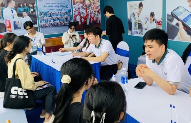 Cơ hội, thách thức và những trăn trở thầm lặng