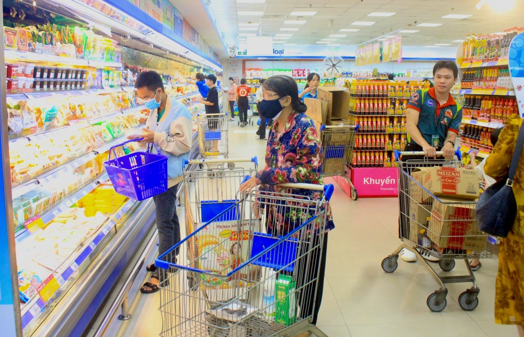 Siêu thị “tung” ưu đãi khủng mừng đại lễ 30/4