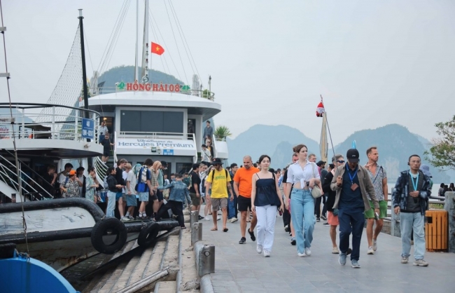 Quảng Ninh hướng tới trở thành trung tâm du lịch quốc tế