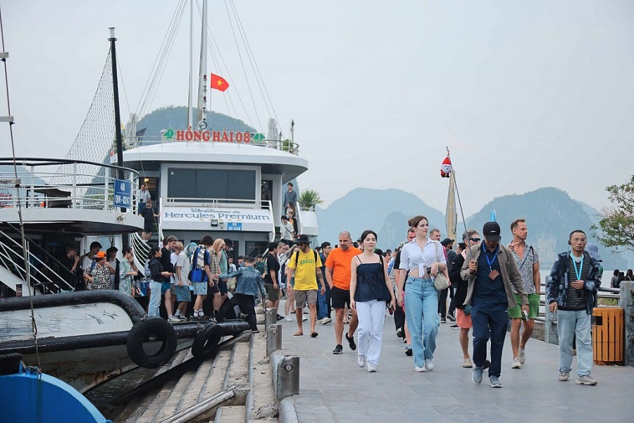 Du lịch Quảng Ninh đạt kết quả khởi sắc những ngày đầu năm