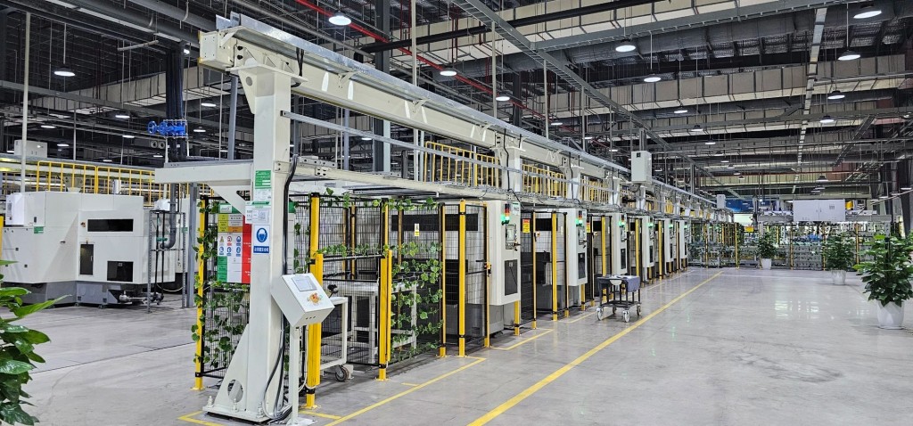 Nhà máy sản xuất công nghệ tế bào quang điện Jinko Solar 2 tại khu công nghiệp Sông Khoai, thị xã Quảng Yên