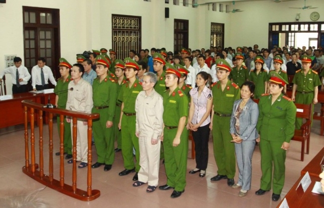 Tự ý xây dựng trên đất nông nghiệp đối diện hậu quả pháp lý gì?