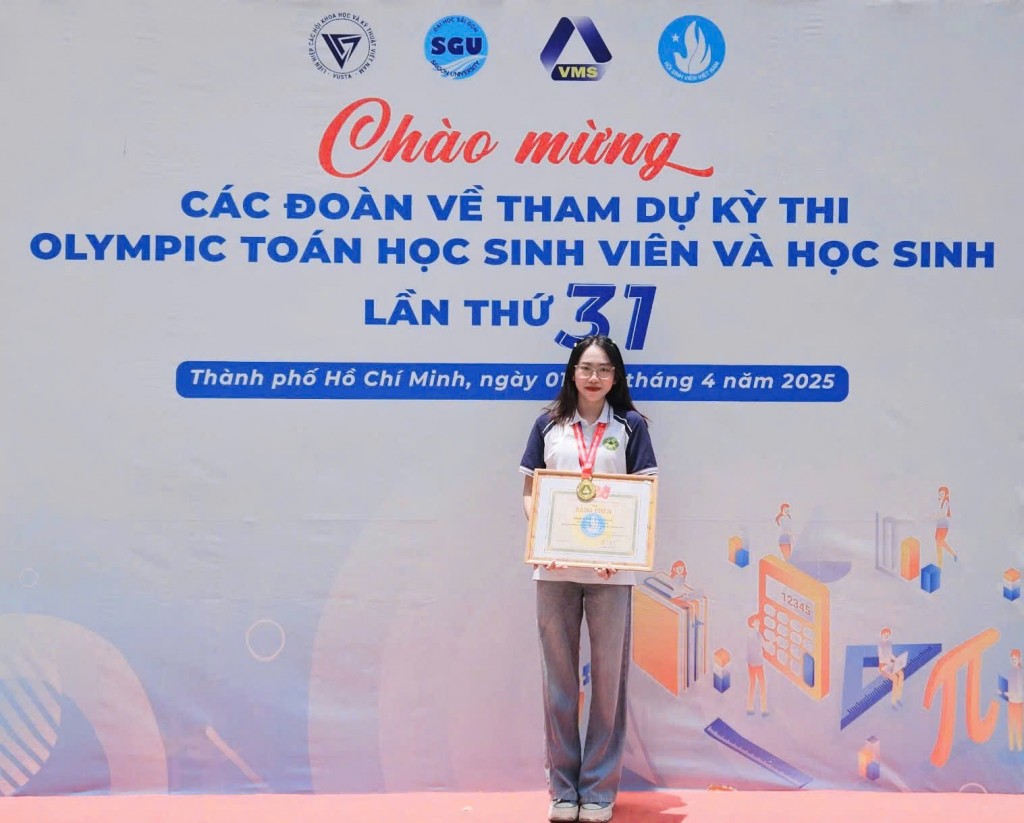 Với Hà Trang, chìa khóa thành công nằm ở sự cố gắng không ngừng nghỉ