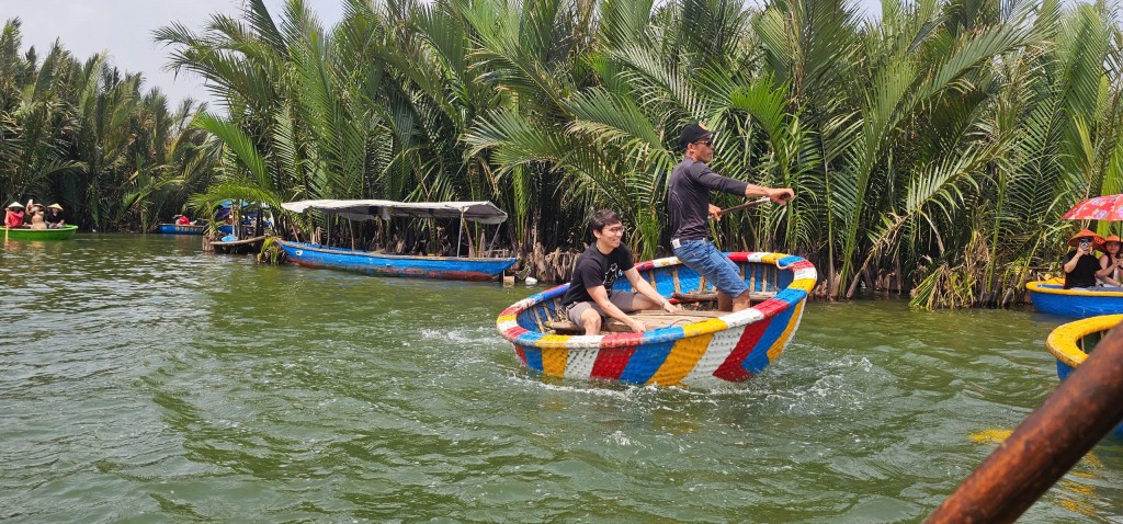 Rừng dừa Bảy Mẫu hút khách tham quan dịp lễ 30/4 - 1/5