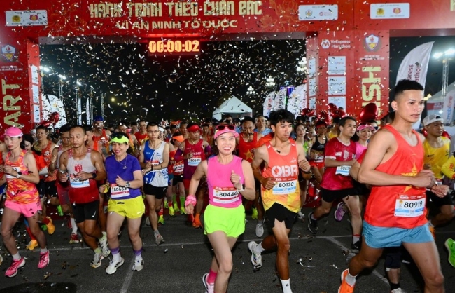2.000 VĐV tranh tài tại giải chạy vì an ninh Tổ quốc