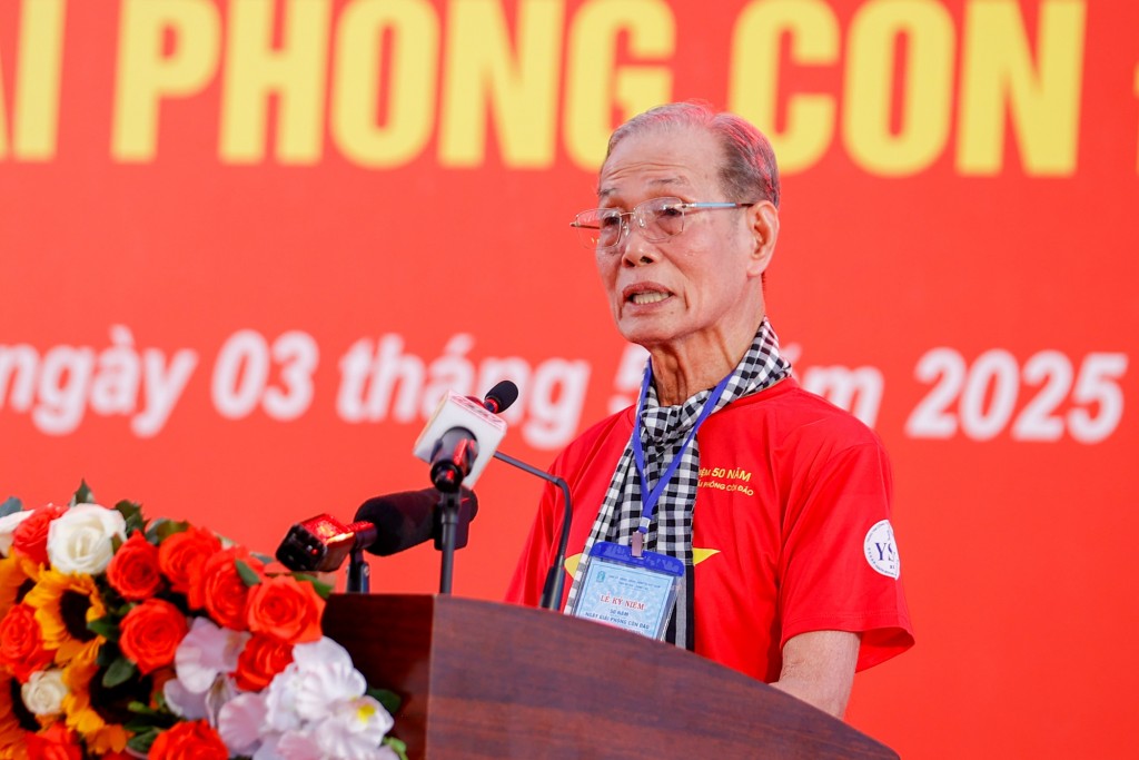 Ông Võ Ái Vân thay mặt các chiến sĩ cách mạng bị địch bắt, tù đày phát biểu- Ảnh: VGP/Nhật Bắc