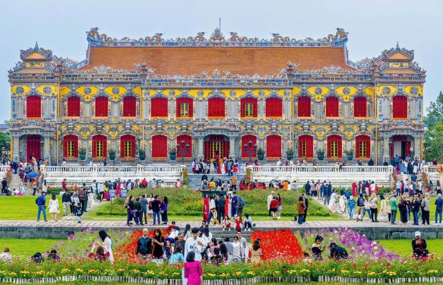Hơn 350.000 lượt khách đến Huế trong 5 ngày nghỉ lễ