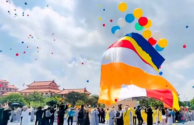 Thượng đại kỳ Phật giáo lớn nhất thế giới tại Đại lễ Vesak 2025