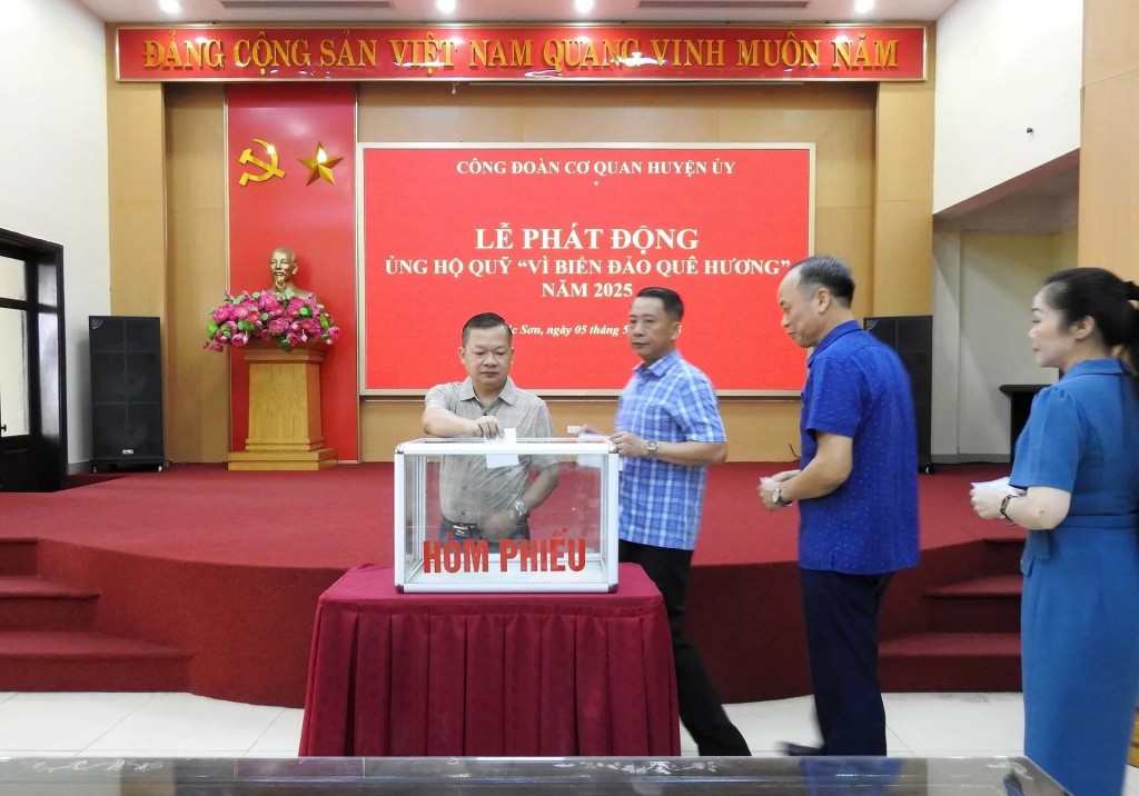 Huyện Sóc Sơn phát động ủng hộ Quỹ “Vì biển, đảo Việt Nam”