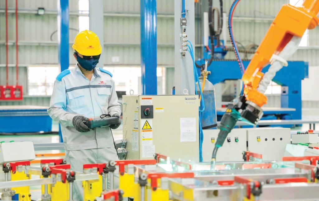 Công ty cổ phần Kim Long Motor Huế đóng góp lớn vào ngân sách thành phố năm 2024 (Ảnh: Kim Long Motor Huế)