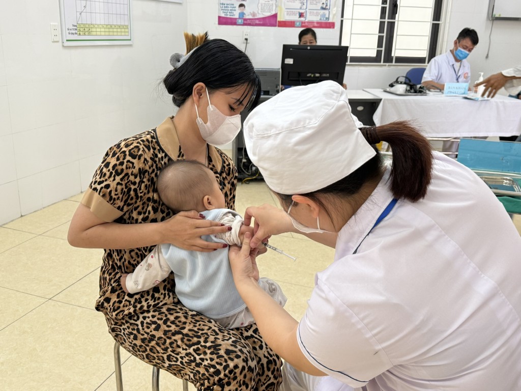 Dịch sởi bắt đầu có xu hướng chững lại và giảm nhẹ