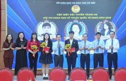 Hà Nội vinh danh học sinh đạt giải khoa học kỹ thuật quốc gia