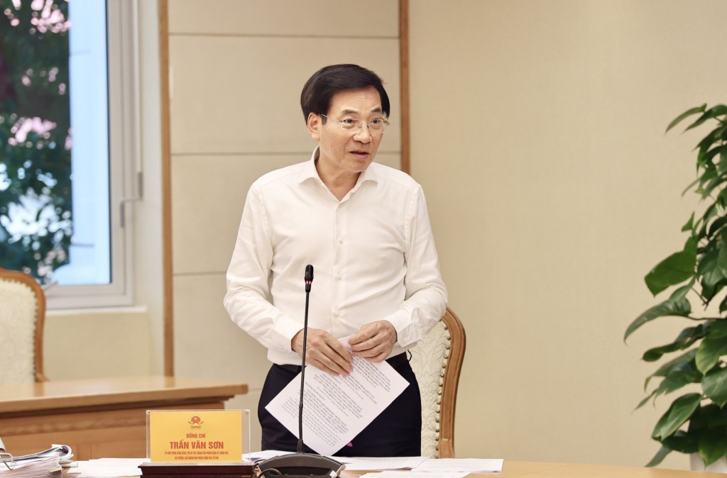 Bộ trưởng, Chủ nhiệm Văn phòng Chính phủ Trần Văn Sơn phát biểu tại cuộc họp - Ảnh: VGP/Thu Sa
