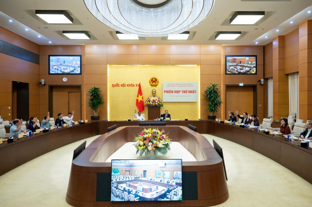 Nắm chắc tư tưởng cán bộ, Nhân dân khi lấy ý kiến sửa đổi Hiến pháp