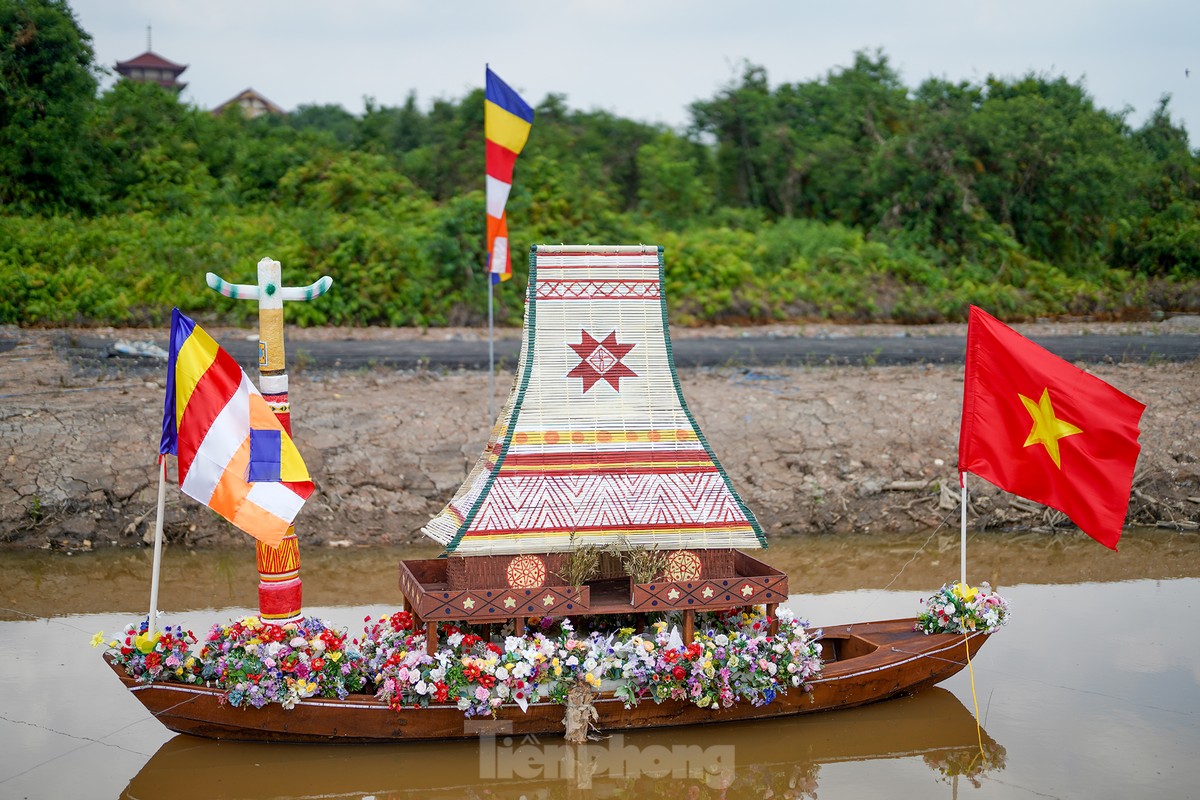 Khám phá 'con đường Phật giáo' trong khu đại lễ Vesak 2025 ở Việt Nam ảnh 14