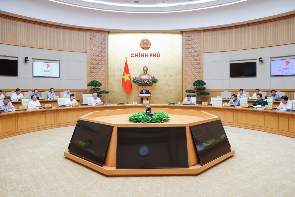 Kiên định mục tiêu đề ra và tập trung thực hiện với quyết tâm cao hơn, hành động quyết liệt hơn