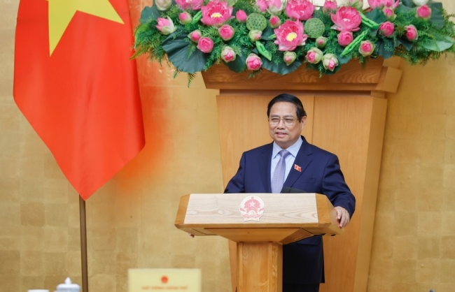 Kiên định mục tiêu đề ra và tập trung thực hiện với quyết tâm cao hơn, hành động quyết liệt hơn